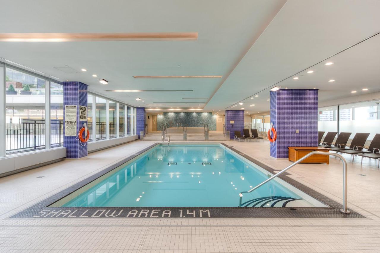 Stylish Newly Furnished Condo With Beautiful Lake View Toronto Bagian luar foto