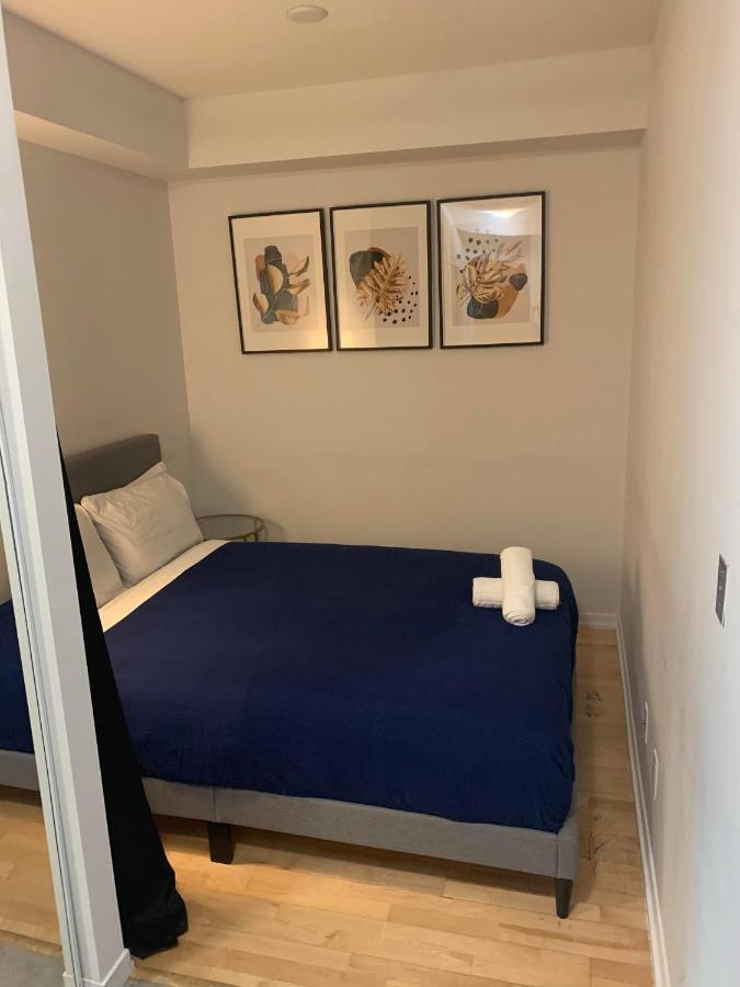 Stylish Newly Furnished Condo With Beautiful Lake View Toronto Bagian luar foto